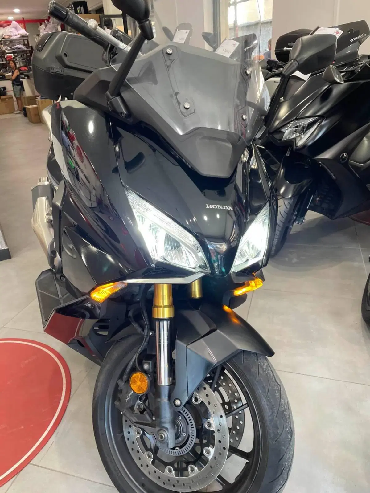 Honda Forza 750 DCT (2021 - 24) (3)