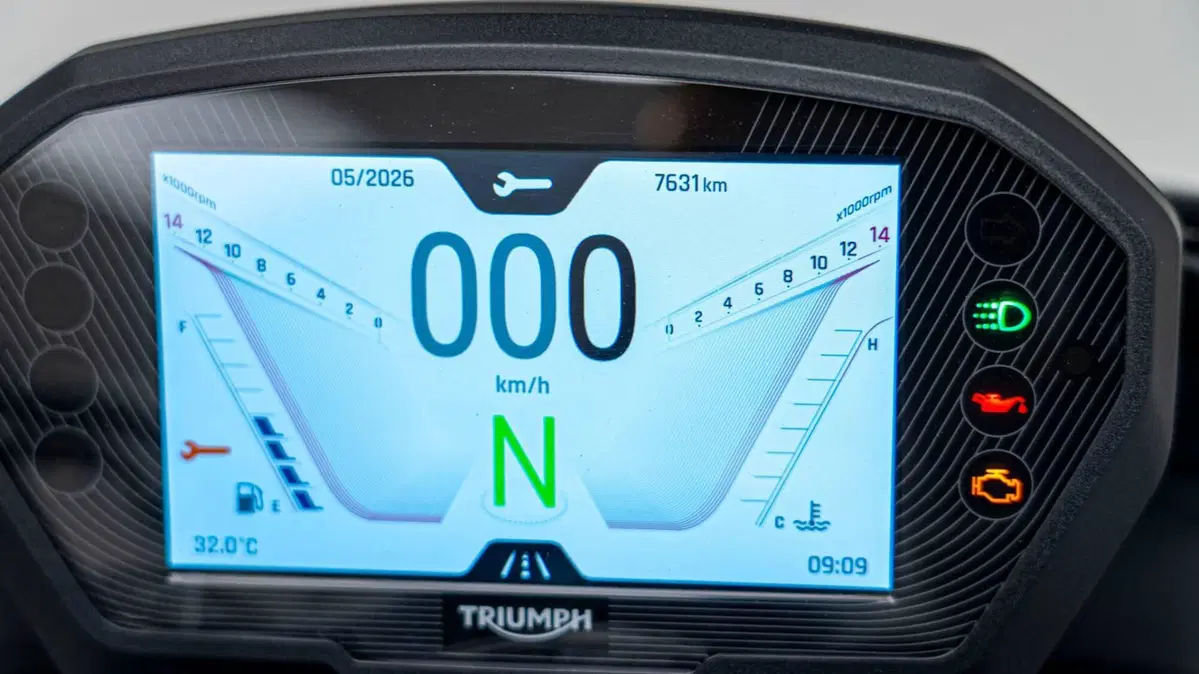 Triumph Street Triple 765 RS (2023 - 26) (19)
