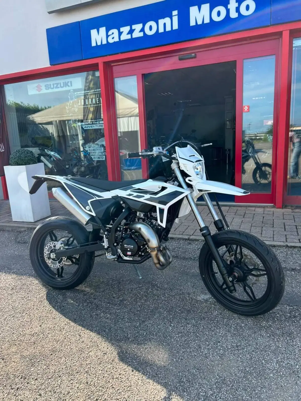 Betamotor RR 50 Motard Sport (2021 - 26) (2)