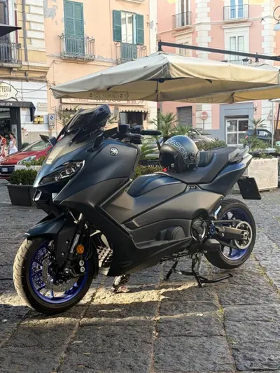 Yamaha T-Max 560 (2022 - 24) usata