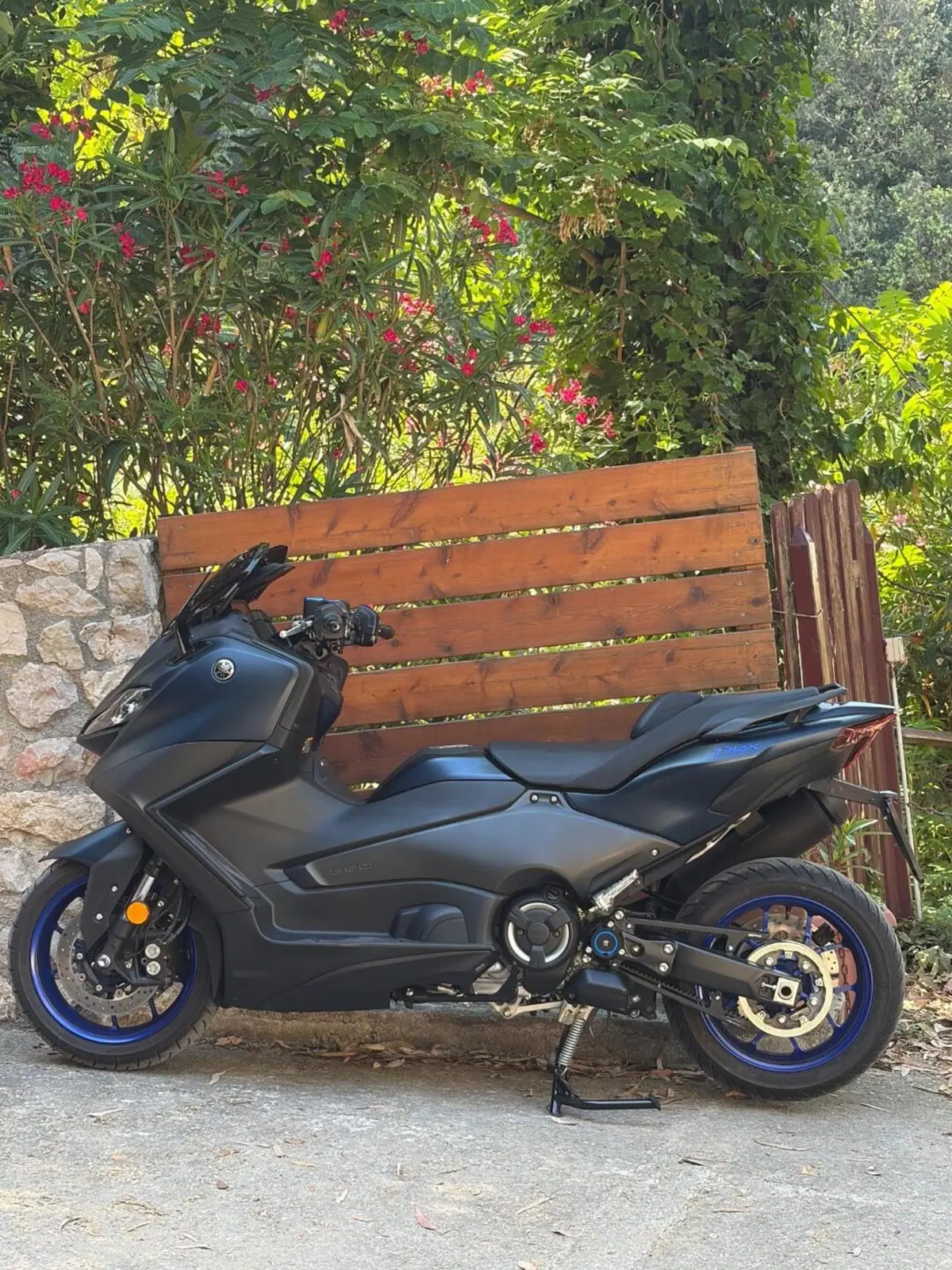 Yamaha T-Max 560 (2022 - 24) (3)