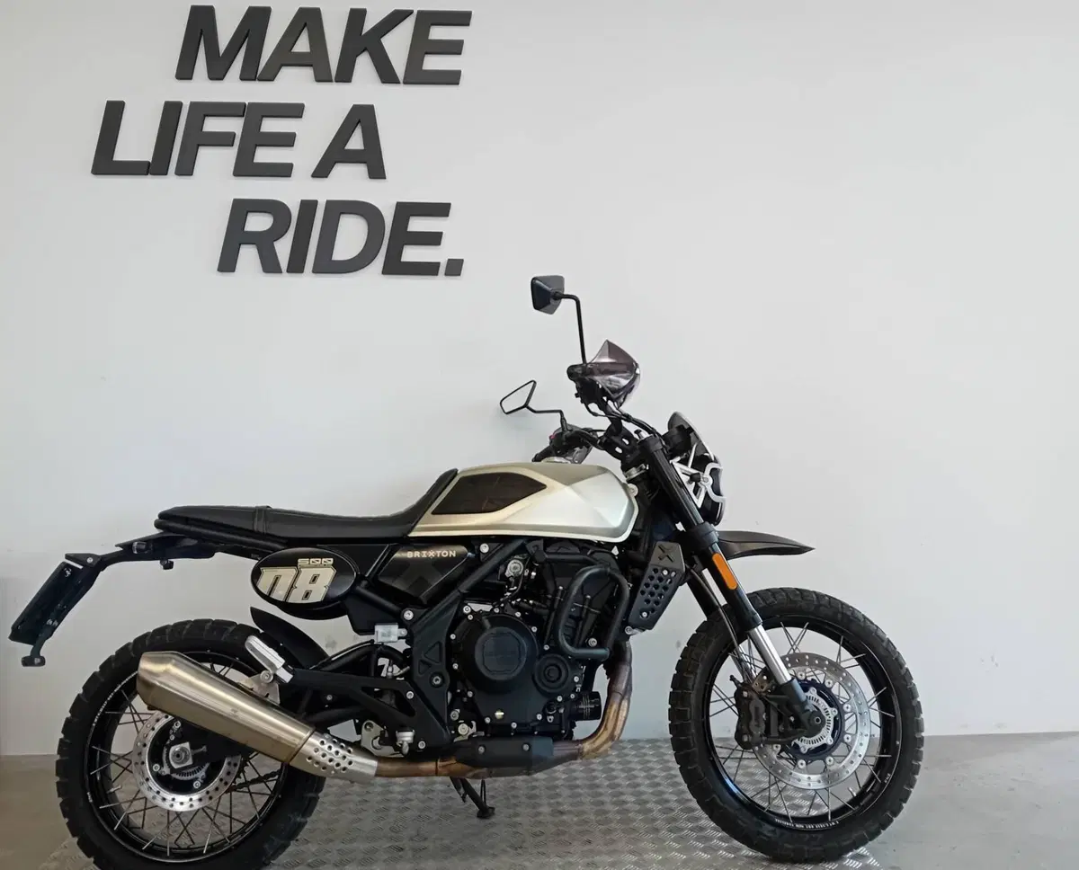 Brixton Motorcycles Crossfire 500 XC (2022 - 26)