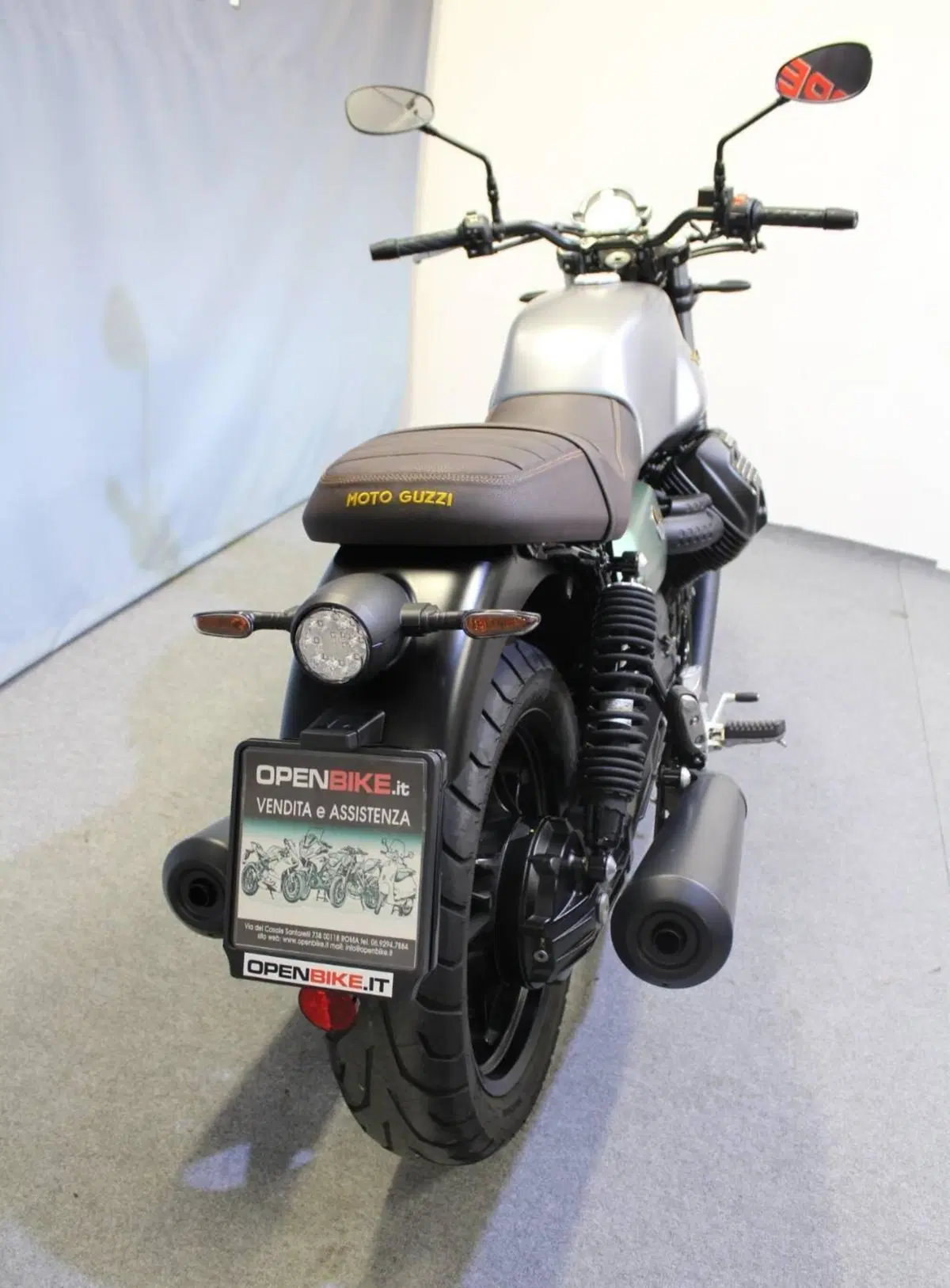 Moto Guzzi V7 Stone Centenario (2021 - 22) (5)