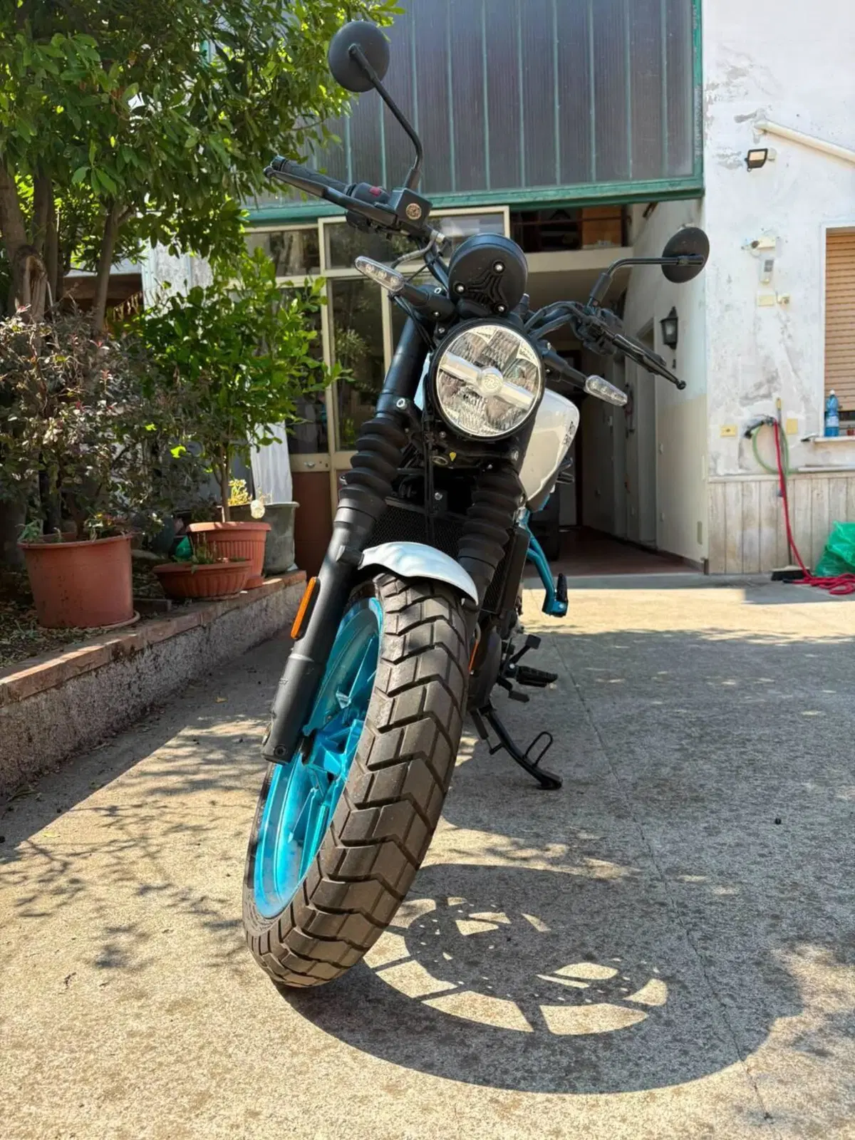 Royal Enfield Guerrilla 450 (2024 - 26) (2)
