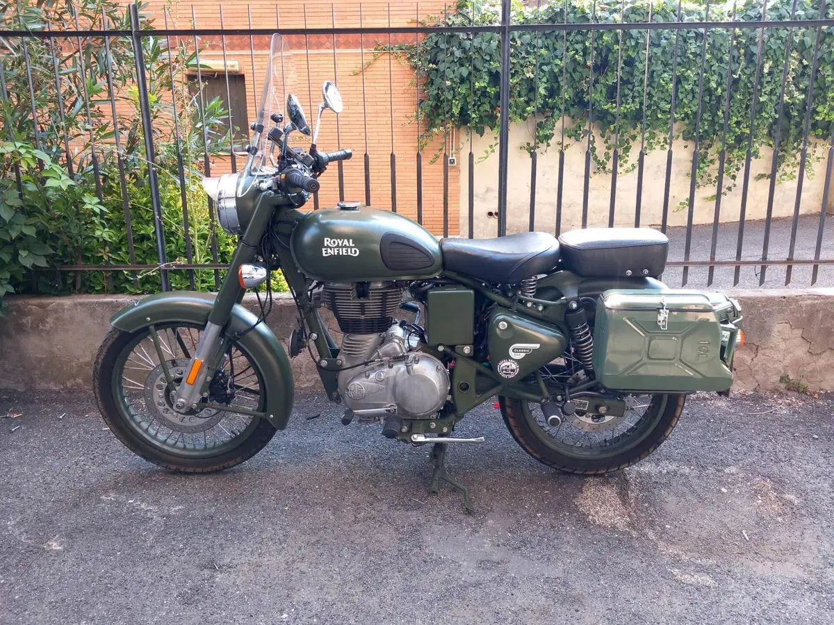 Royal Enfield Classic 500 EFI Battle Green (2017 - 20)
