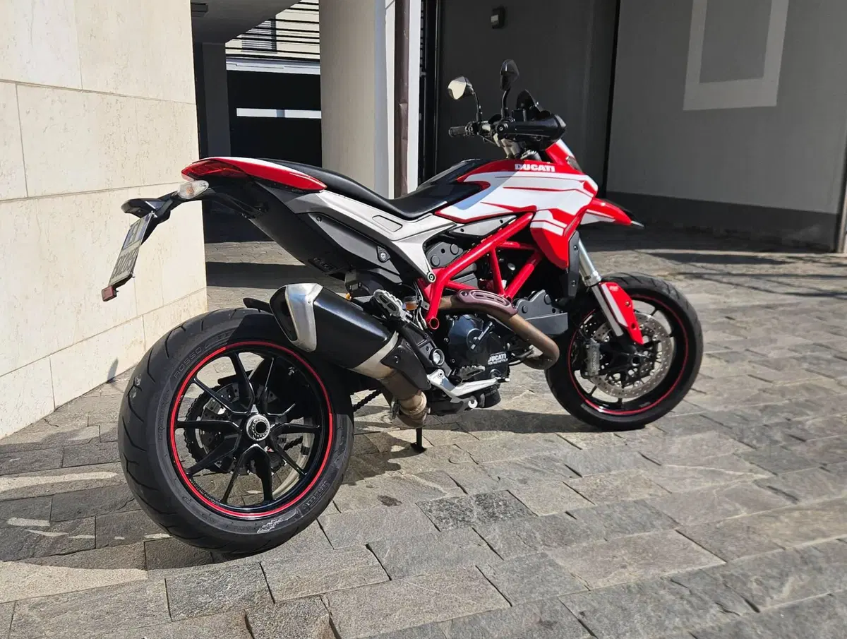 Ducati Hypermotard 821 (2013 - 15)
