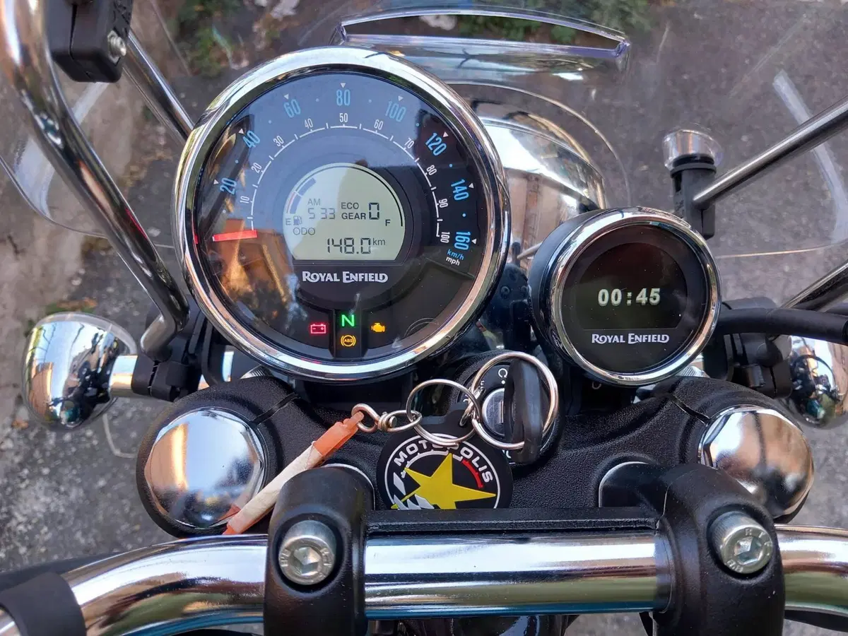 Royal Enfield Meteor 350 Aurora (2024 - 26) (4)
