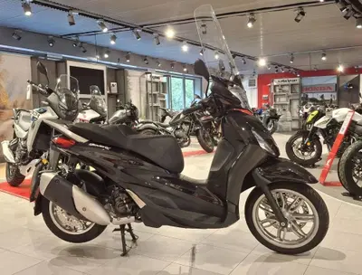 Piaggio Beverly 300 ABS-ASR (2021 - 25) usata