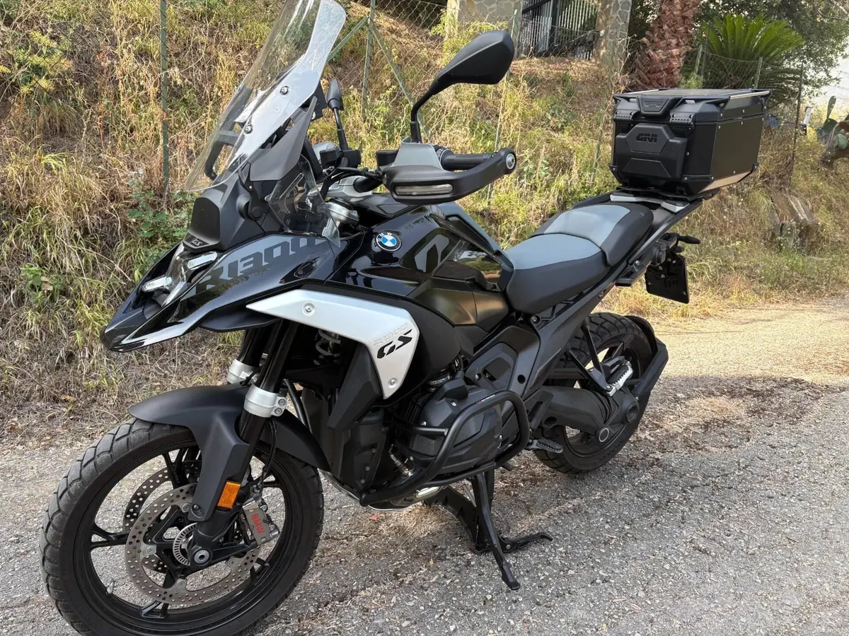 Bmw R 1300 GS Triple Black (2023 - 26) (4)