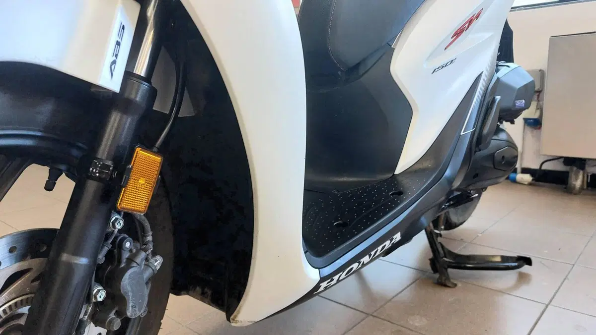 Honda SH 150i Sport (2024 - 25) (2)