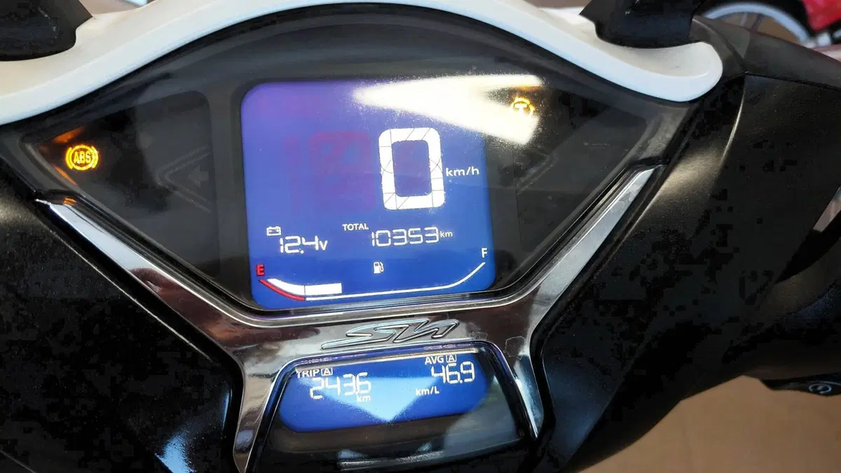 Honda SH 150i Sport (2024 - 25) (8)