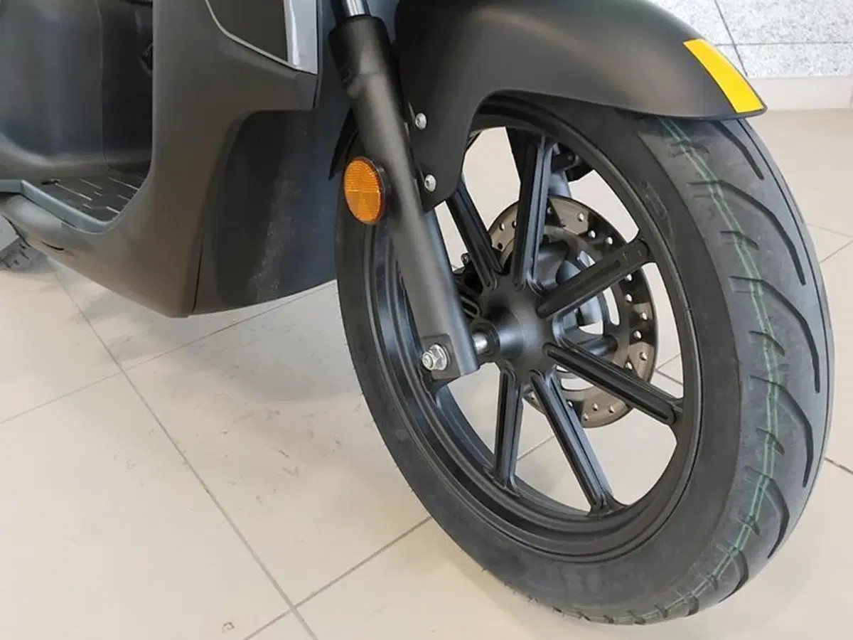 Super Soco CPx (2020 - 24) (9)