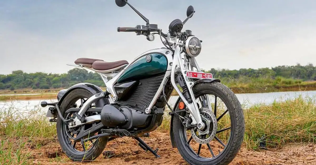 Royal Enfield spinge sull'elettrico, ma il cuore resta (ancora) termico