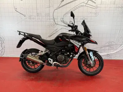 Benelli TRK 251 (2022 - 25) usata