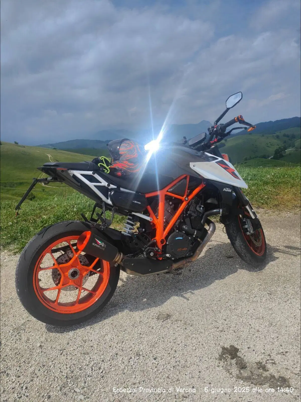 KTM 1290 Super Duke R (2019) (2)