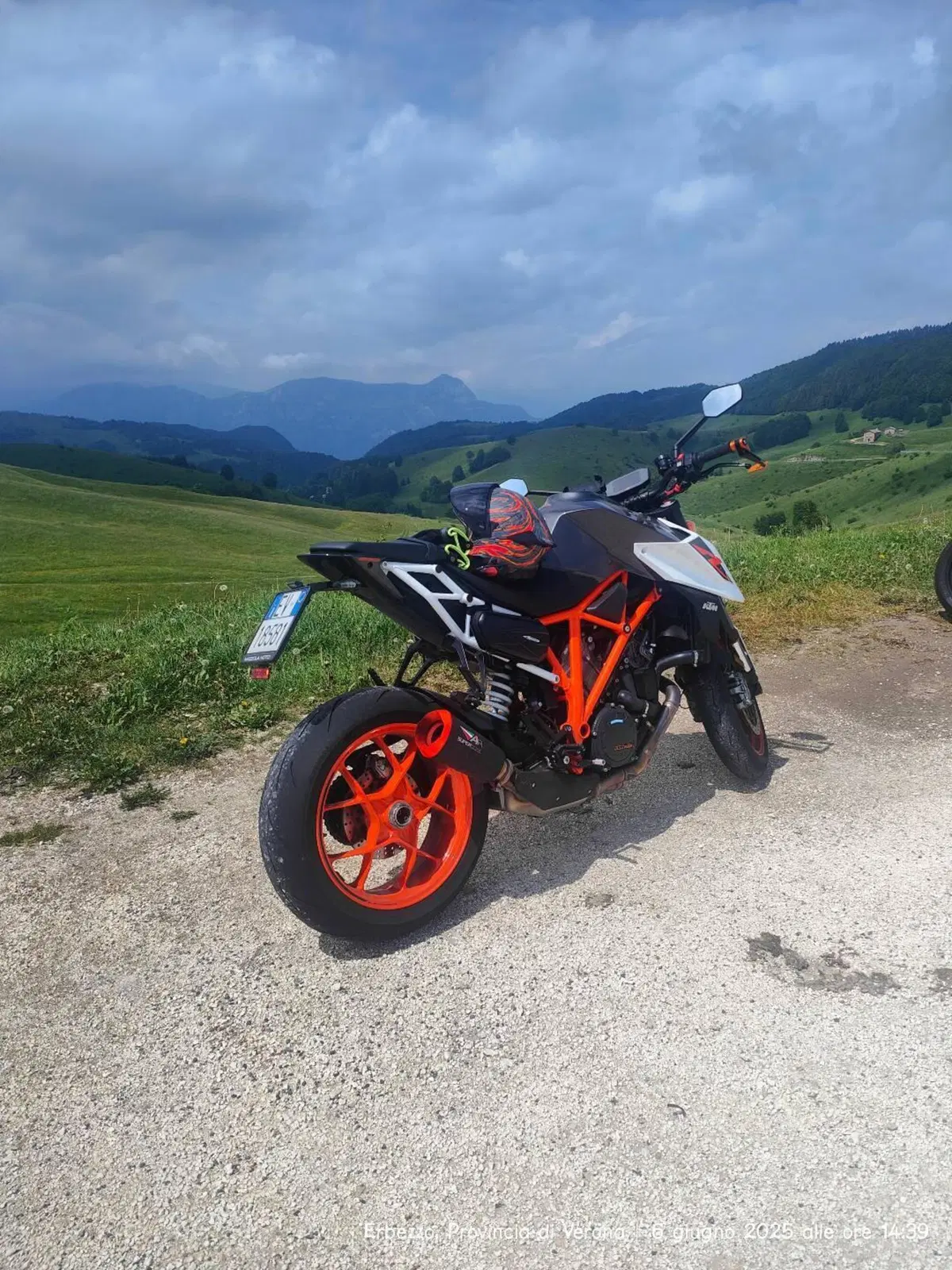 KTM 1290 Super Duke R (2019) (6)