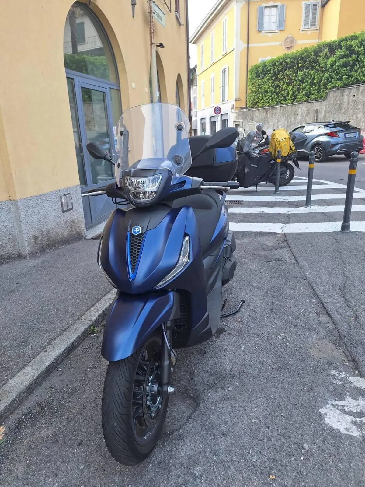 Piaggio Beverly 400 S (2025 - 26) (3)