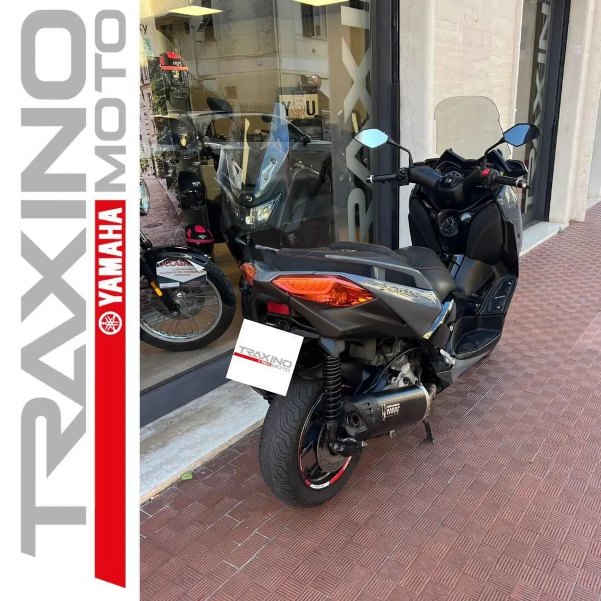 Yamaha X-Max 300 Tech Max (2021 - 24) (3)