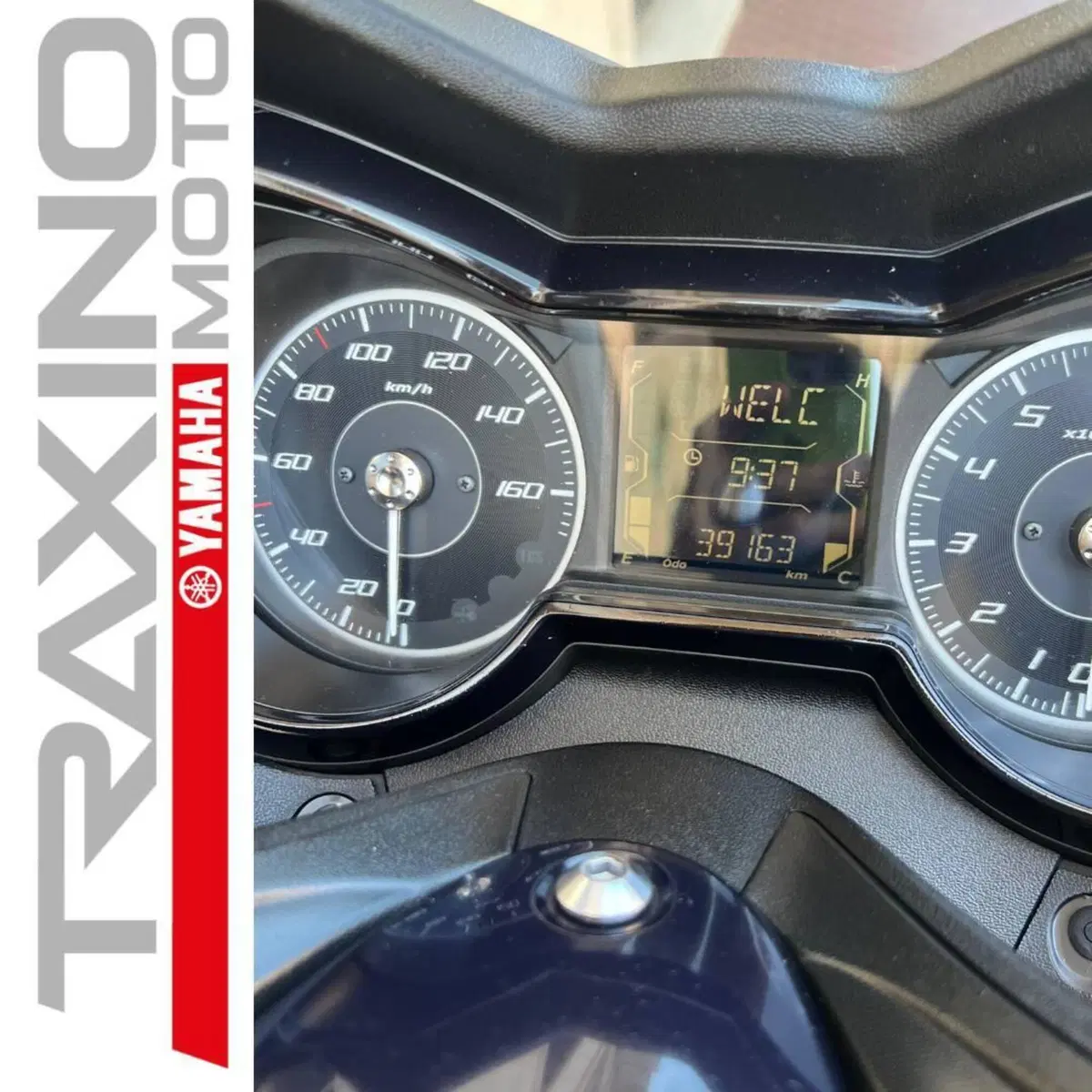 Yamaha X-Max 300 Tech Max (2021 - 24) (4)