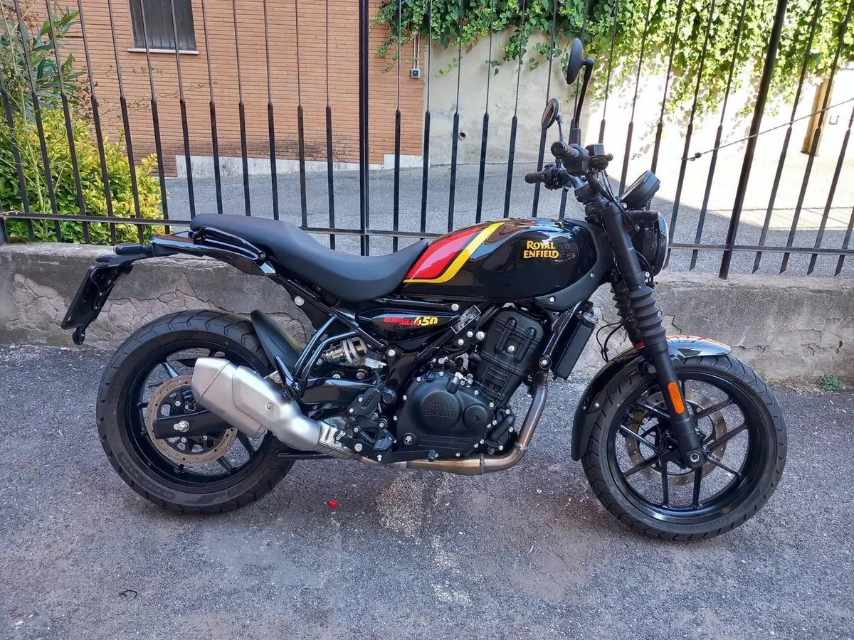 Royal Enfield Guerrilla 450 (2024 - 26)