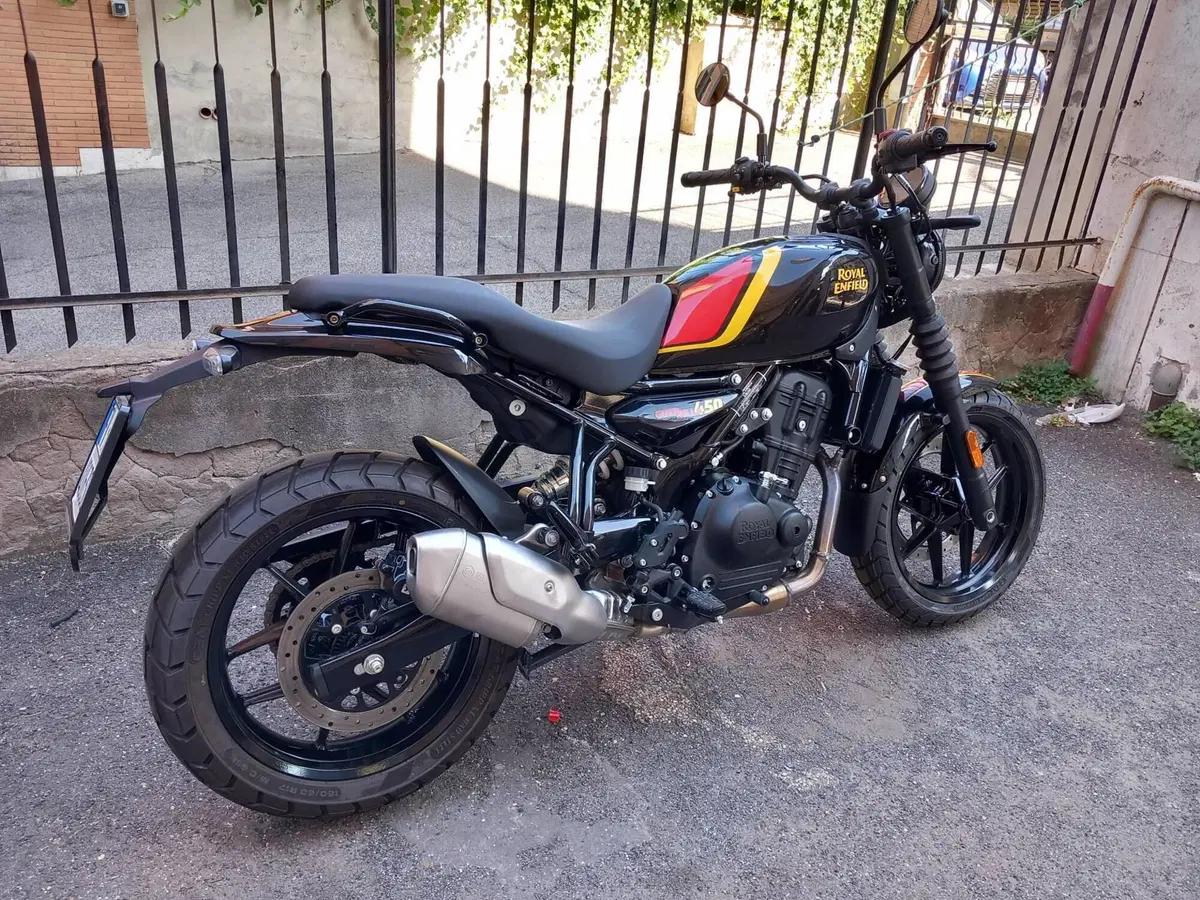 Royal Enfield Guerrilla 450 (2024 - 26) (3)