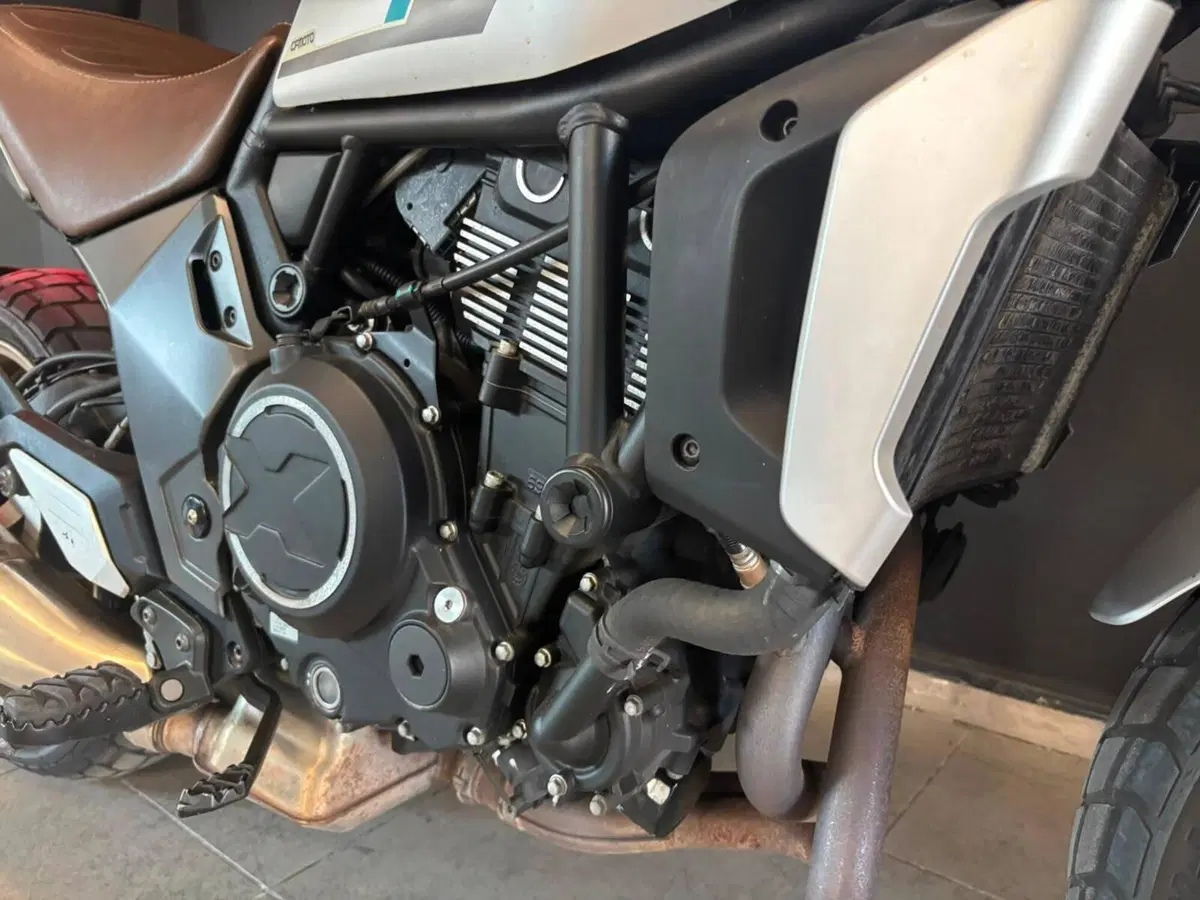 CFMOTO 700CL-X Heritage (2021 - 26) (3)