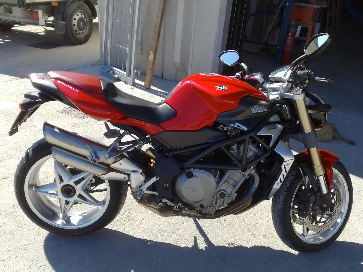 MV Agusta Brutale 750 S (2002 - 06) (3)