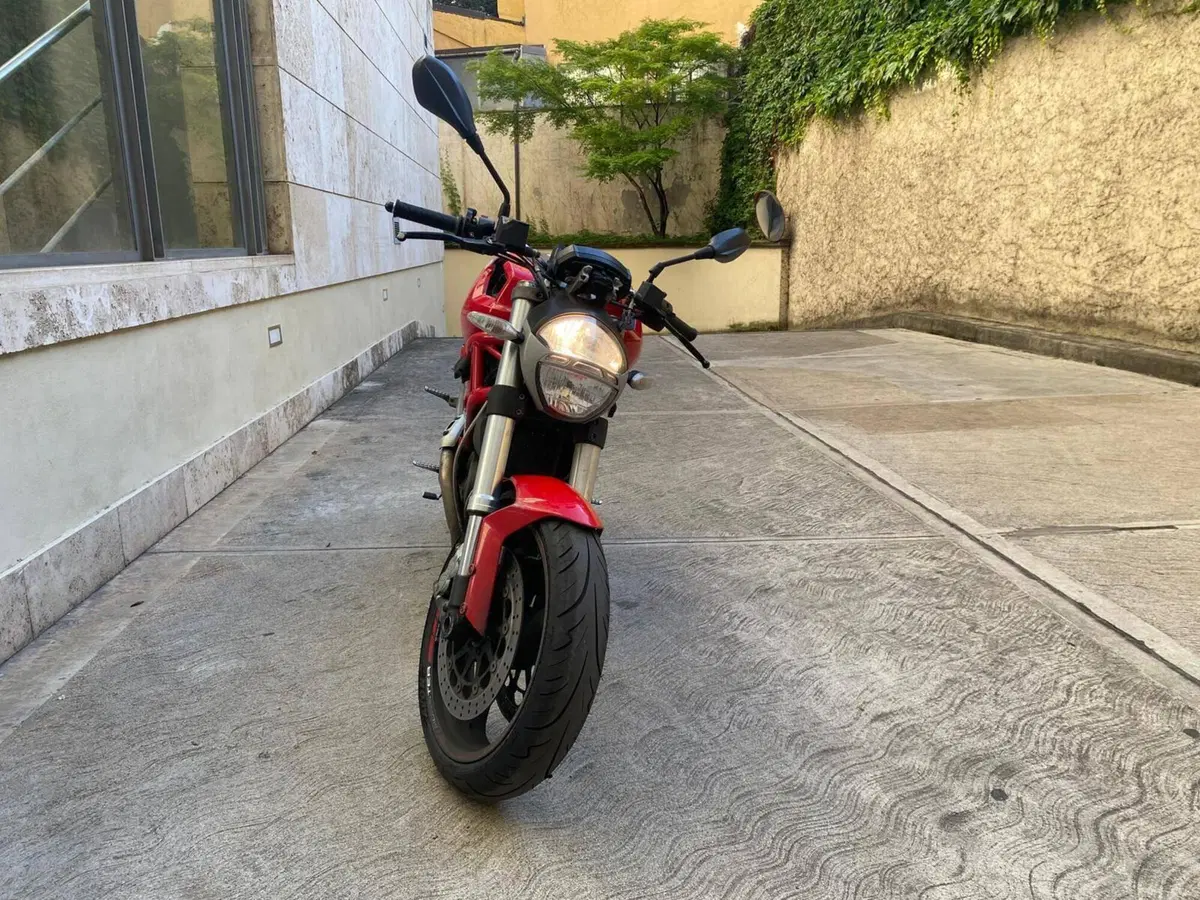 Ducati Monster 696 (2008 - 13) (9)