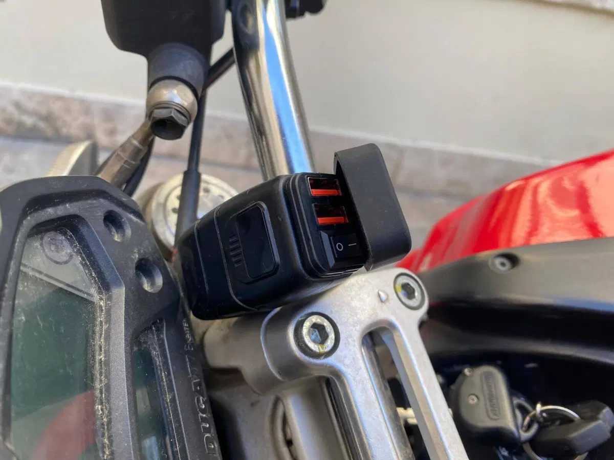 Ducati Monster 696 (2008 - 13) (12)