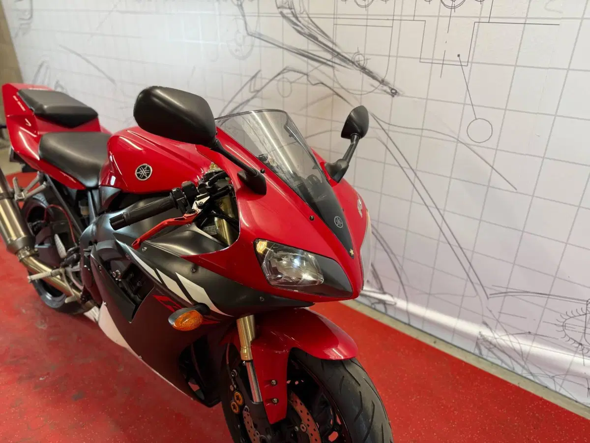 Yamaha YZF R1 (2002 - 03) (10)