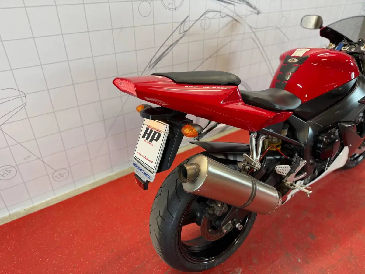 Yamaha YZF R1 (2002 - 03) (12)