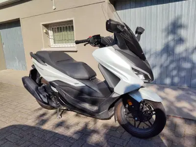 Honda Forza 350 (2025 - 26) usata