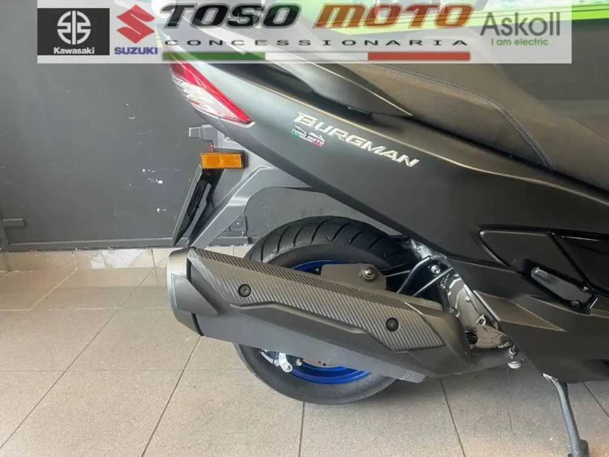 Suzuki Burgman 400 (2022 - 24) (6)