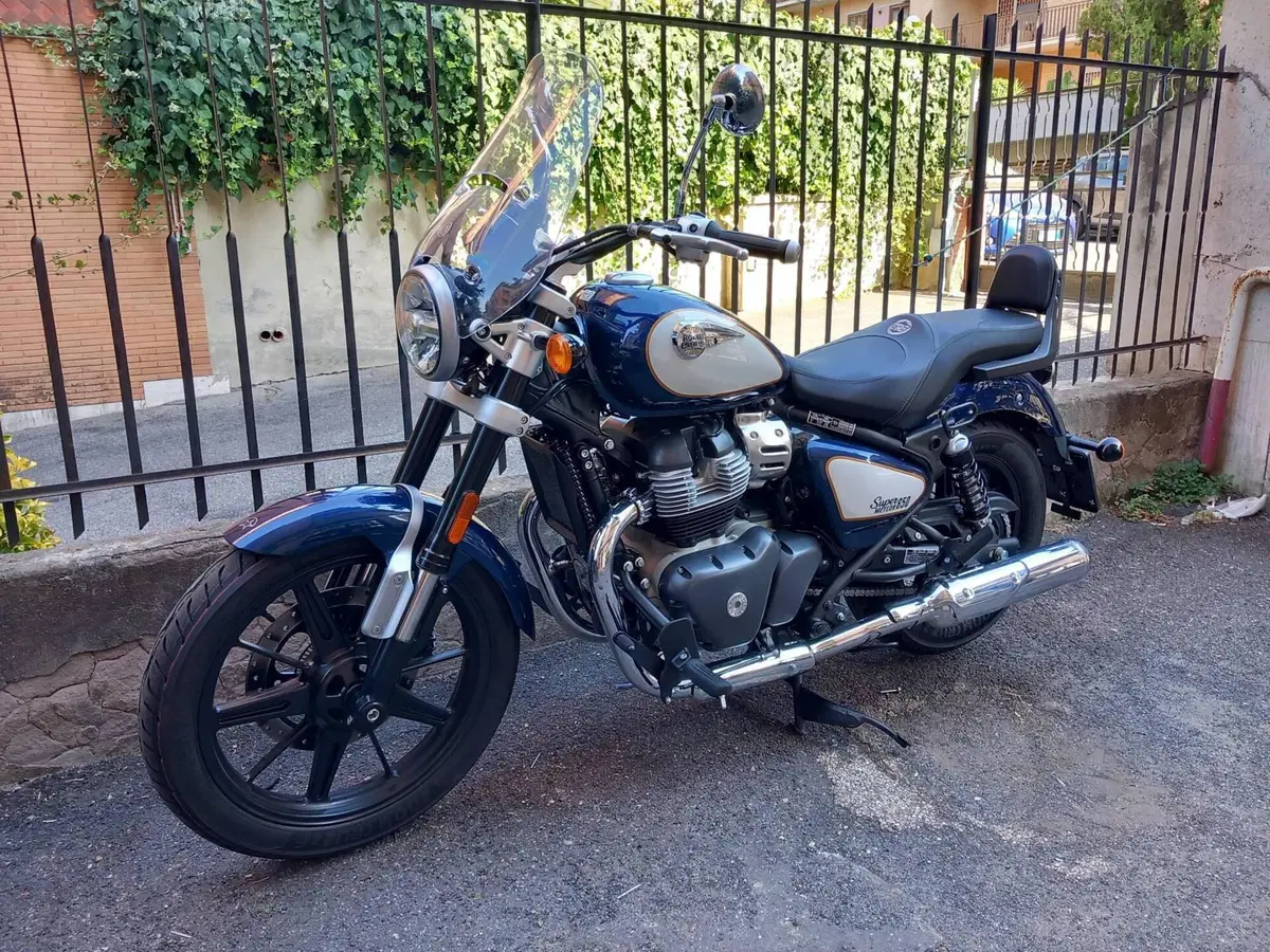 Royal Enfield Super Meteor 650 (2023 - 26) (3)