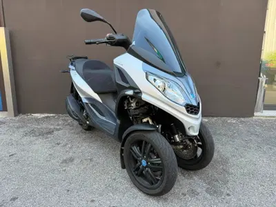 Piaggio Mp3 300 Hpe (2019 - 20) usata