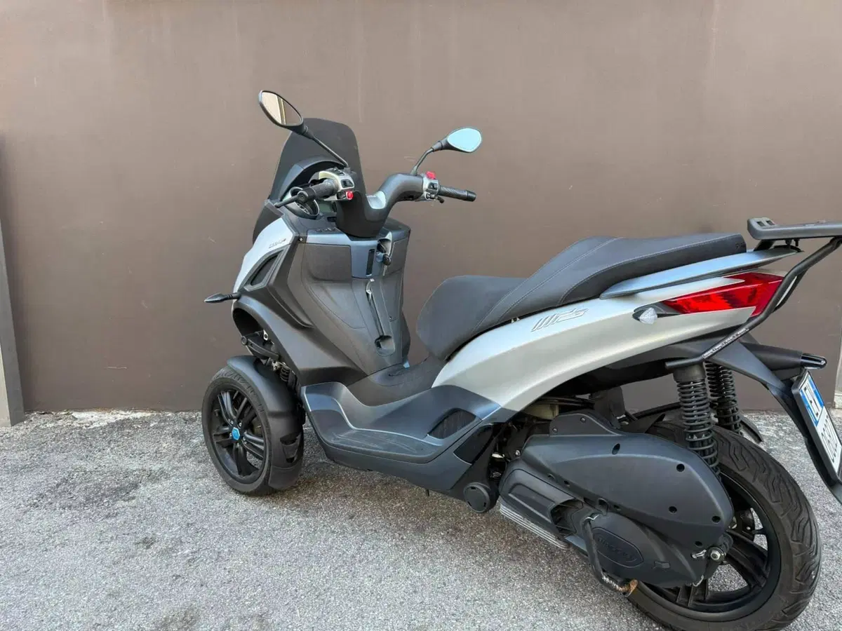 Piaggio Mp3 300 Hpe (2019 - 20) (2)