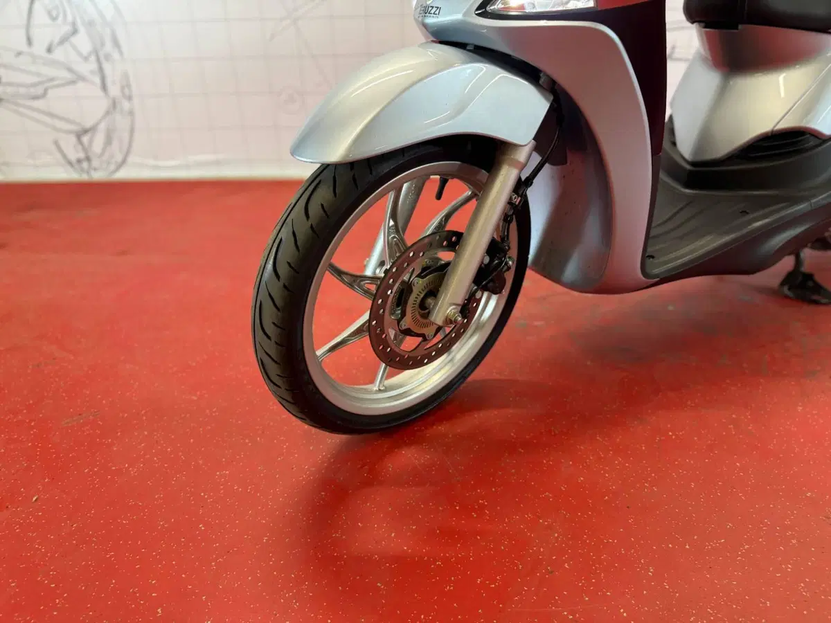 Piaggio Liberty 150 3V ABS (2021 - 24) (13)