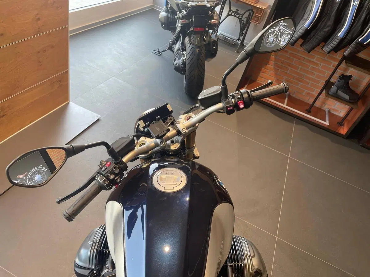 Bmw R 12 nineT (2023 - 26) (5)