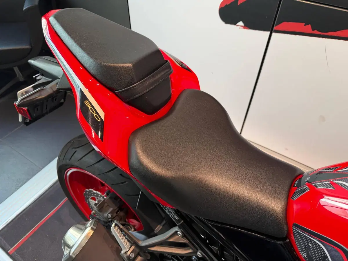 Kawasaki Z 900 50th Anniversary (2022 - 23) (7)