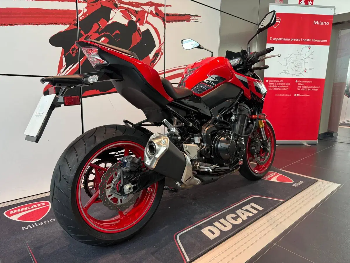Kawasaki Z 900 50th Anniversary (2022 - 23) (9)