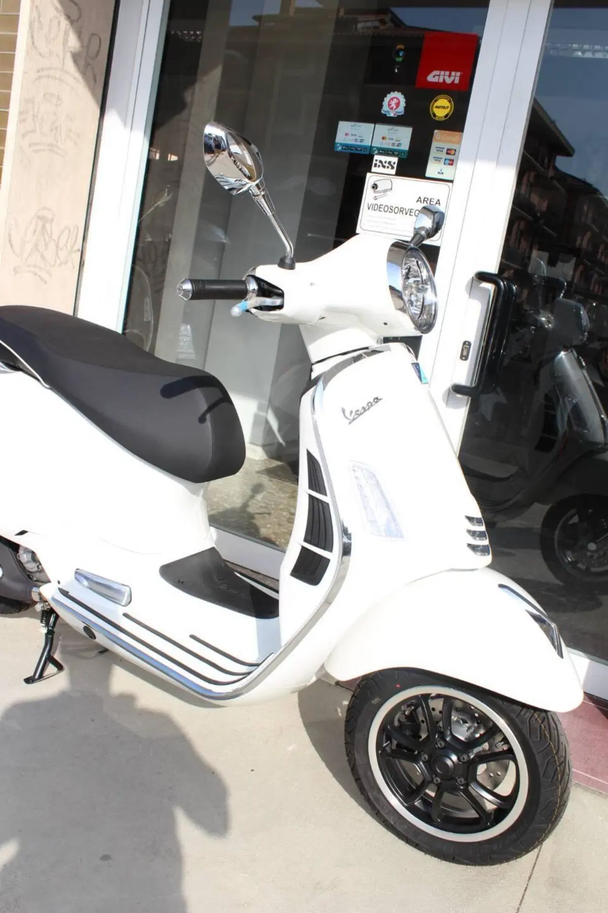 Vespa GTS 310 Super (2025 - 26) (3)