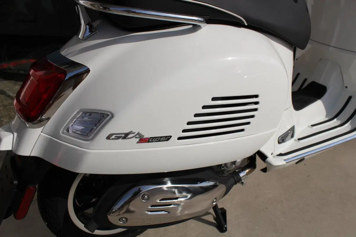 Vespa GTS 310 Super (2025 - 26) (4)