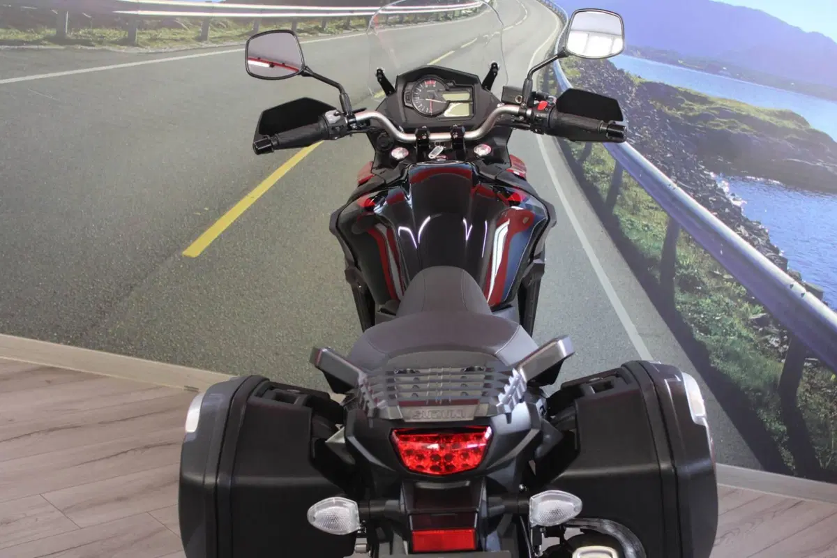 Suzuki V-Strom 650 (2021 - 25) (7)