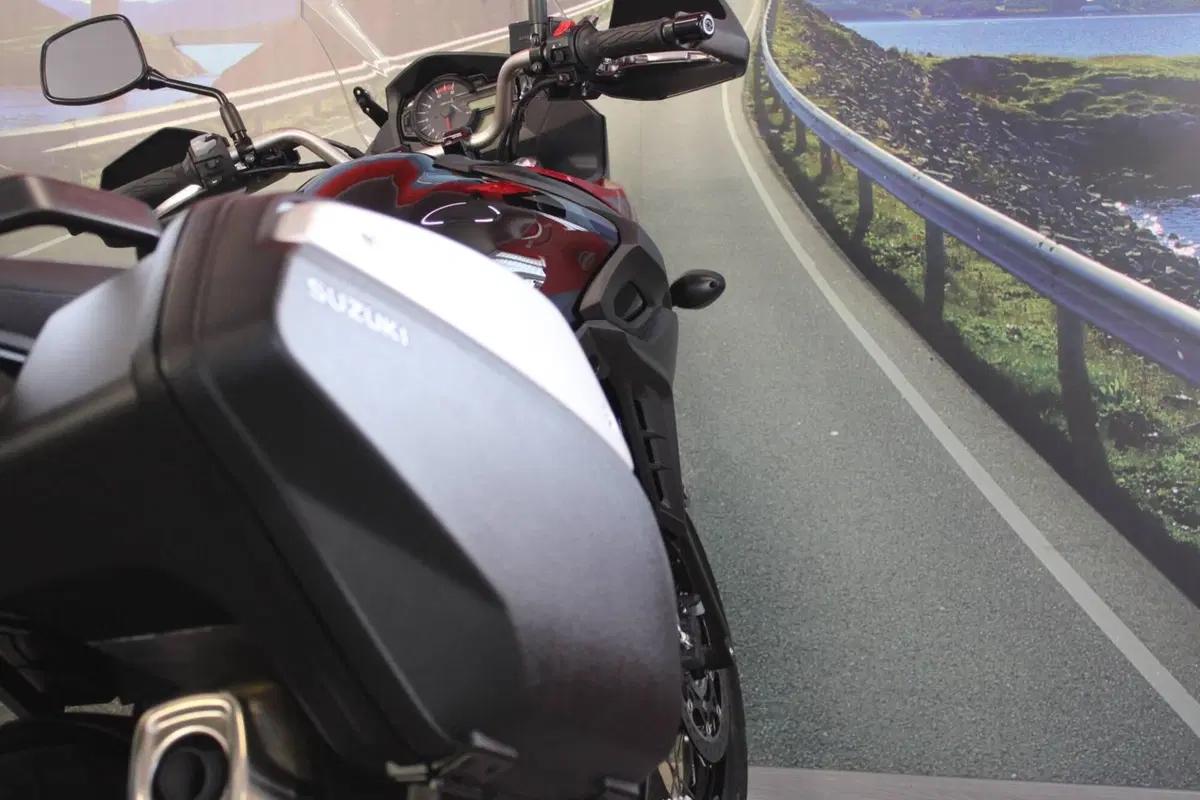 Suzuki V-Strom 650 (2021 - 25) (8)