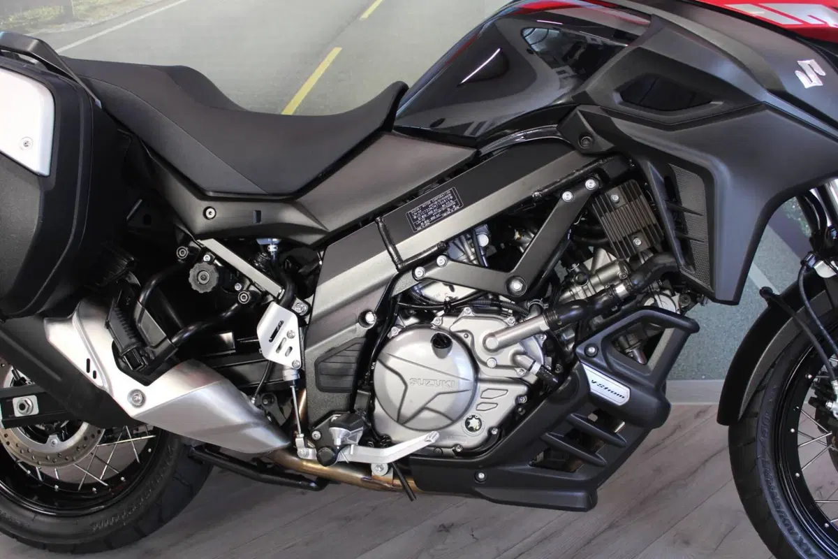 Suzuki V-Strom 650 (2021 - 25) (16)