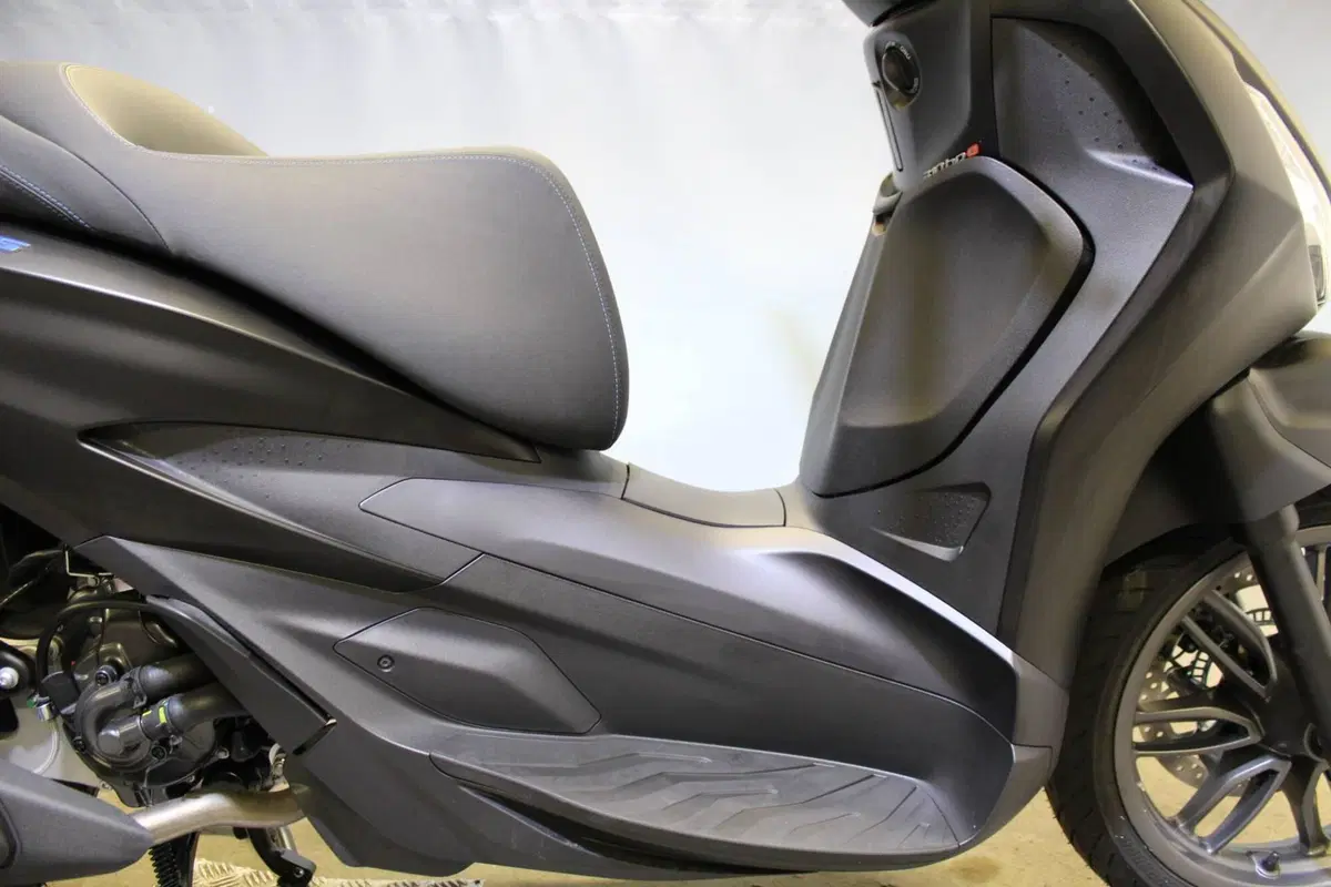 Piaggio Beverly 310 S (2025 - 26) (7)