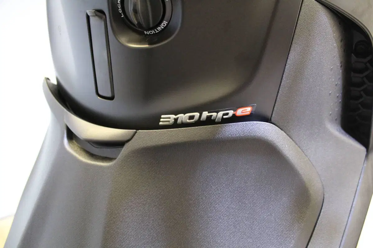 Piaggio Beverly 310 S (2025 - 26) (10)