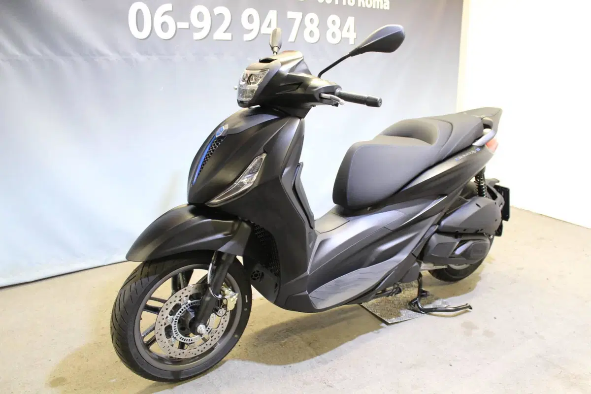 Piaggio Beverly 310 S (2025 - 26) (12)