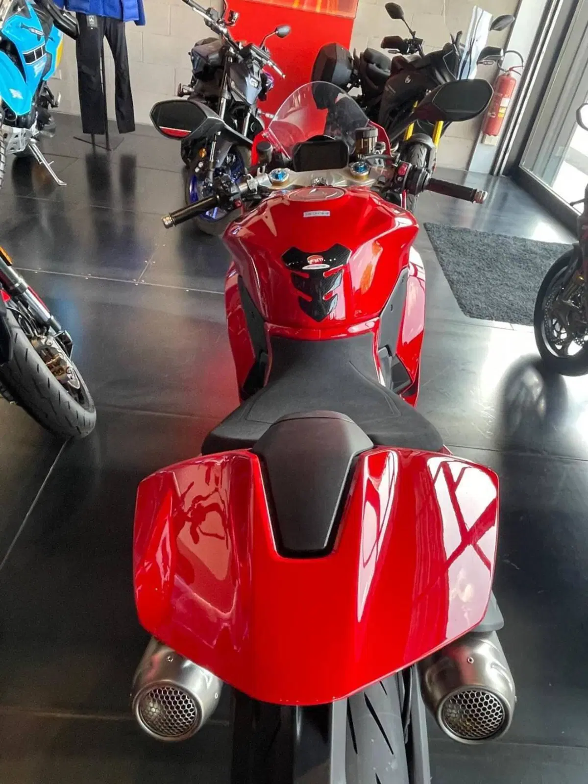 Ducati Panigale V2 S (2025 - 26) (4)