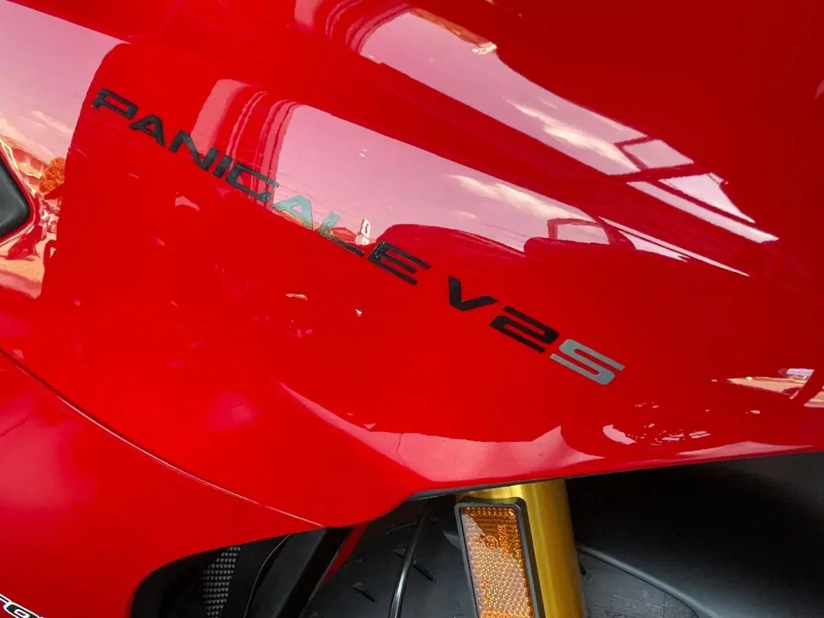 Ducati Panigale V2 S (2025 - 26) (5)
